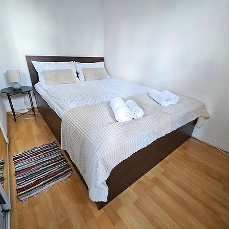 Old Town Retreat Apartment Sarajevo Bagian luar foto