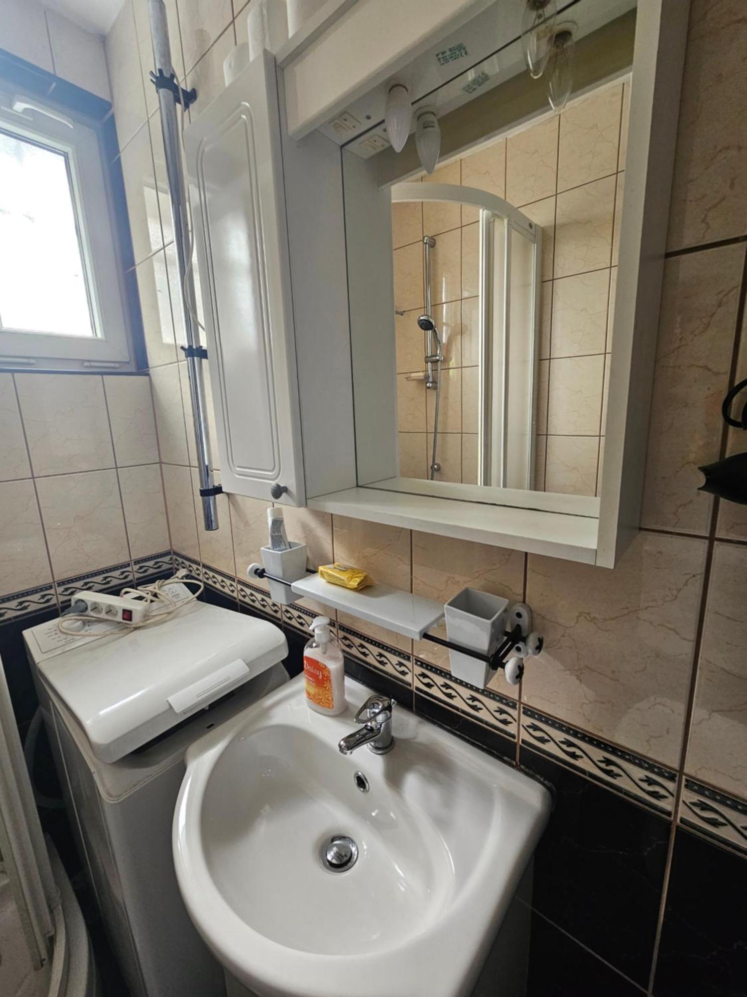 Old Town Retreat Apartment Sarajevo Bagian luar foto