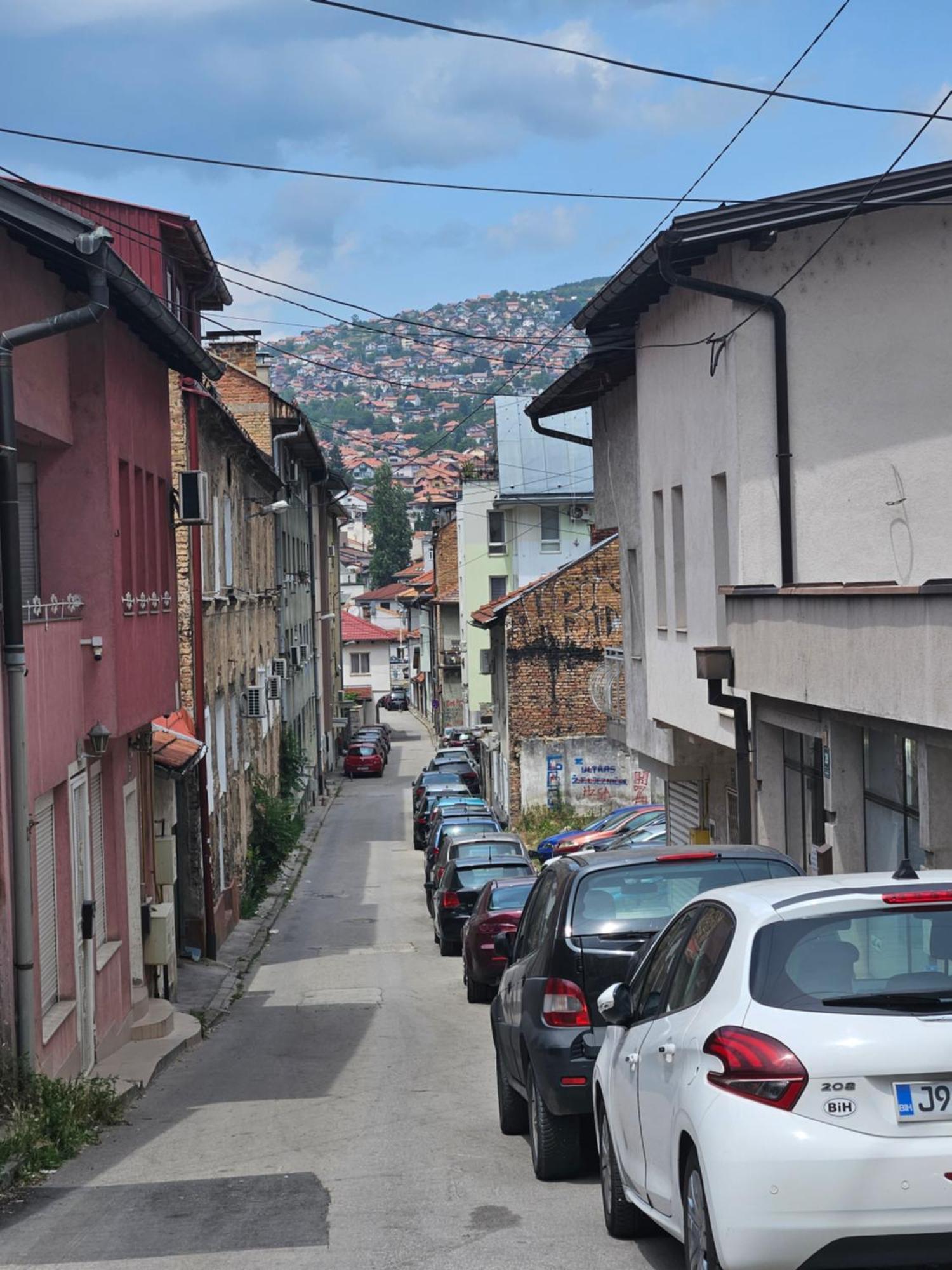 Old Town Retreat Apartment Sarajevo Bagian luar foto