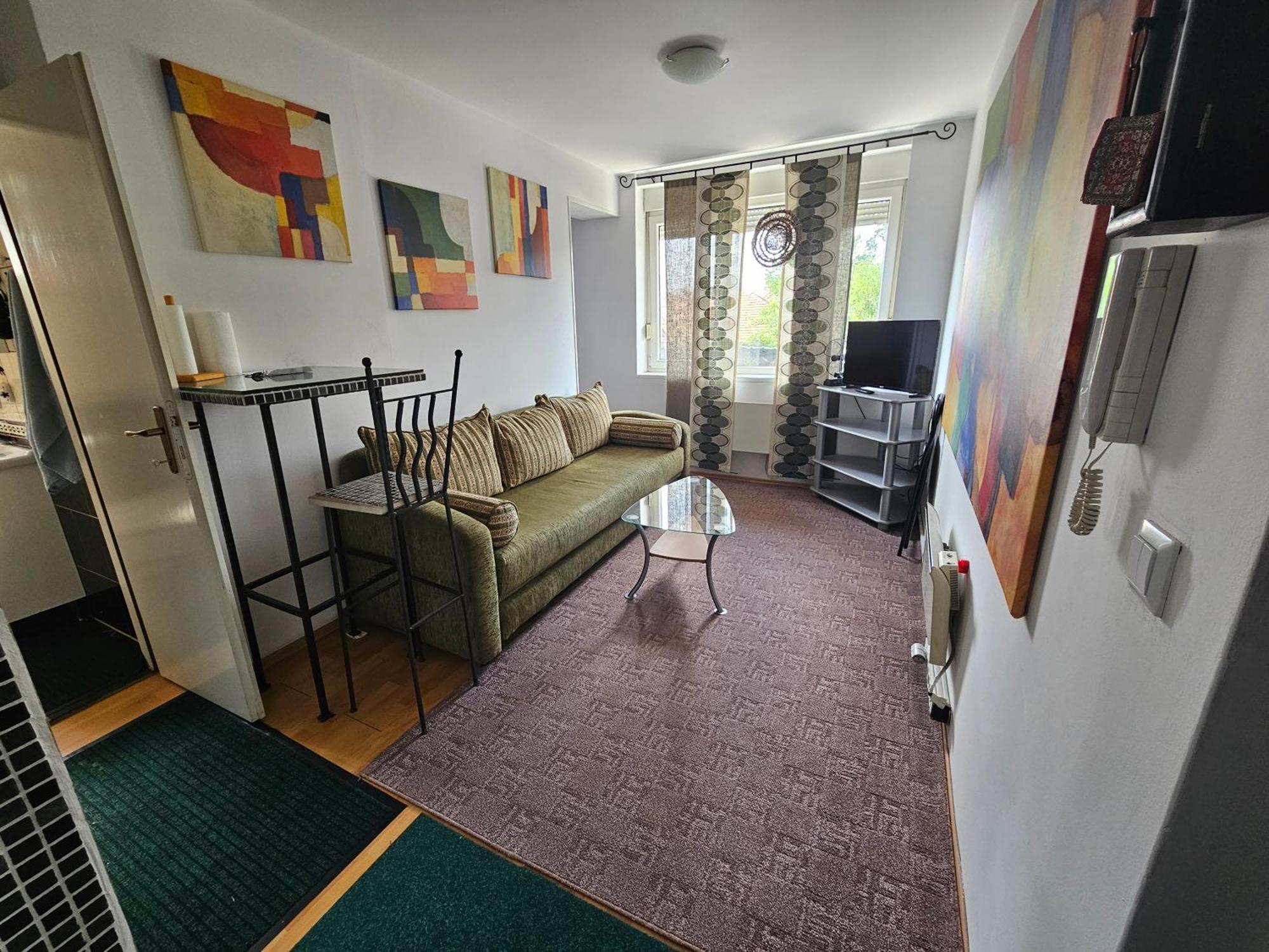 Old Town Retreat Apartment Sarajevo Bagian luar foto