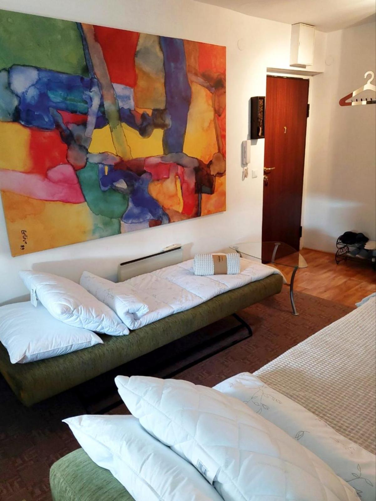 Old Town Retreat Apartment Sarajevo Bagian luar foto