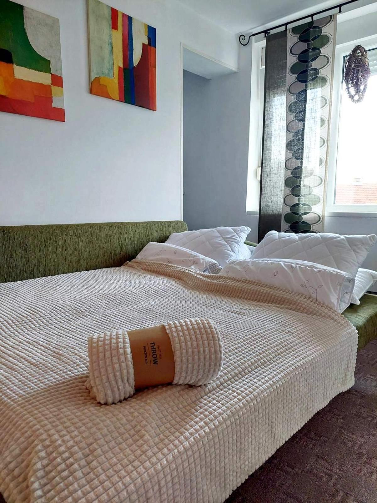 Old Town Retreat Apartment Sarajevo Bagian luar foto