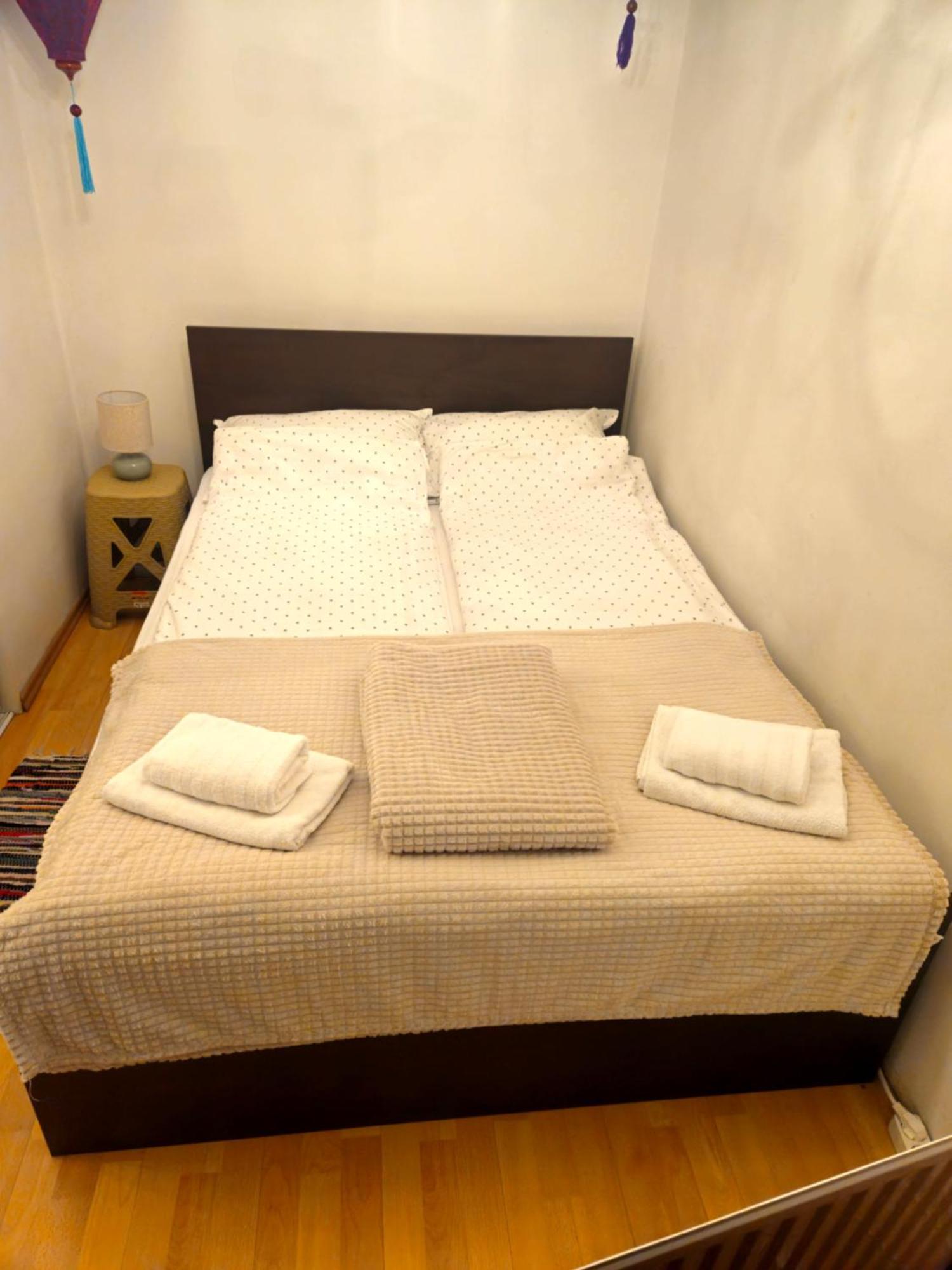 Old Town Retreat Apartment Sarajevo Bagian luar foto